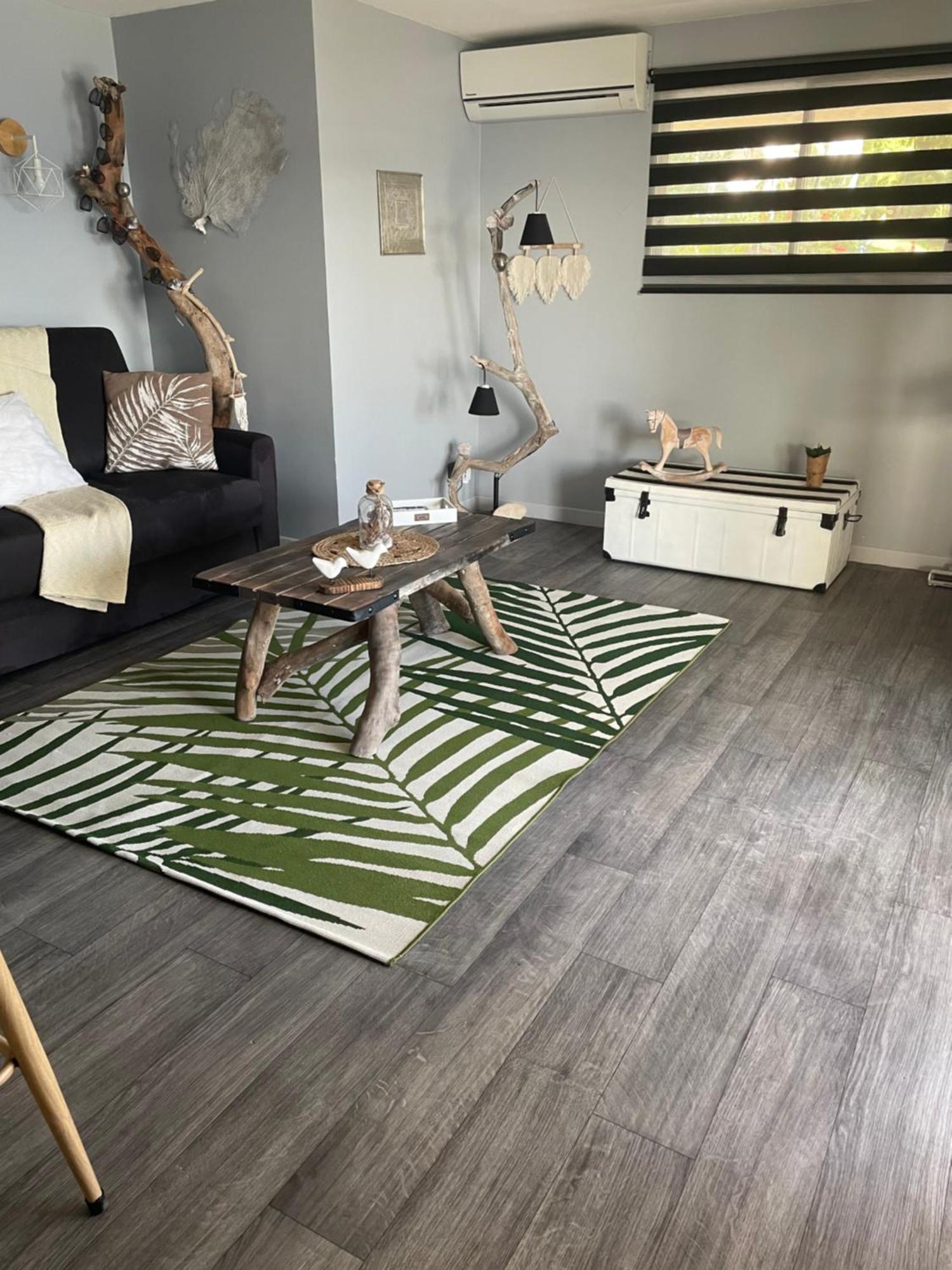 Appartement Vue Mer, Case Pilote Luaran gambar